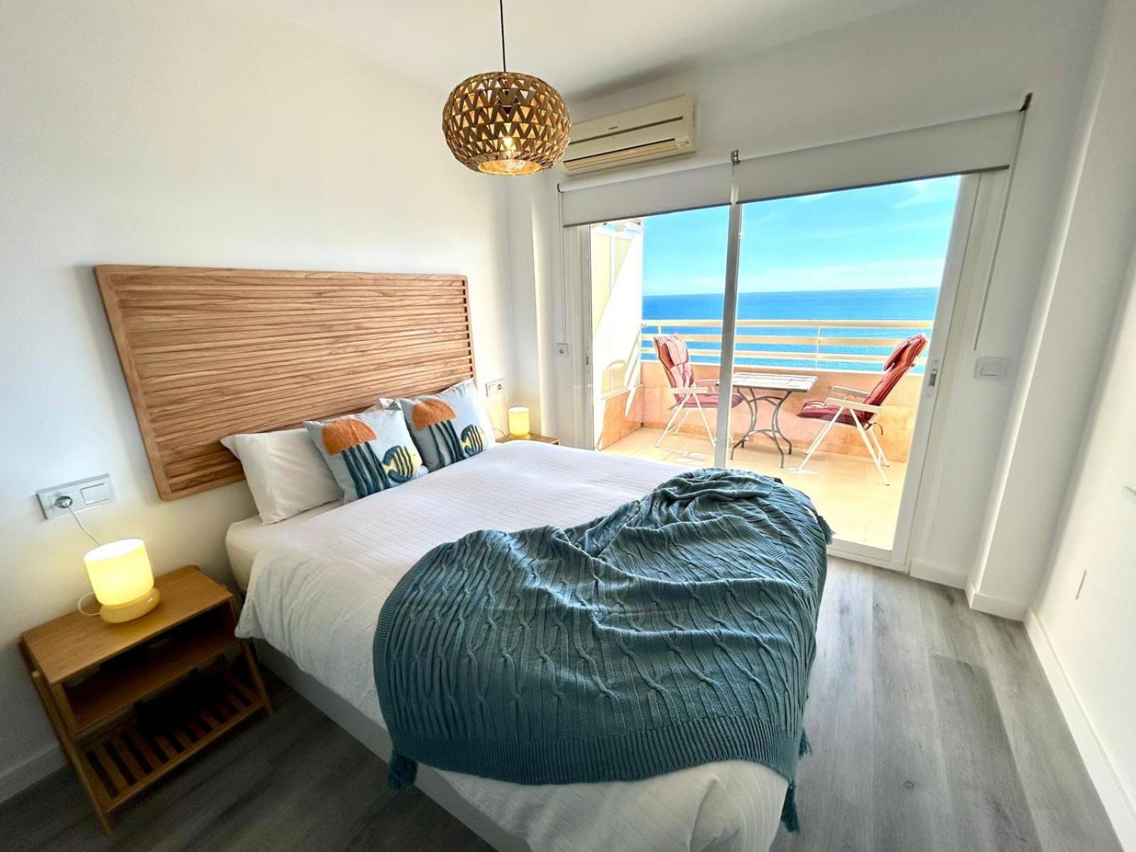 Апартаменти Stella Maris - Amazing Frontal Sea Views With Pool & Terrace By 10Tosea Фуенхірола Екстер'єр фото