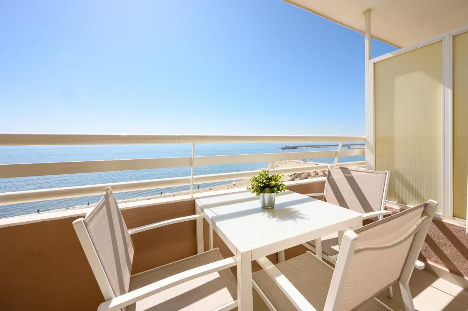 Апартаменти Stella Maris - Amazing Frontal Sea Views With Pool & Terrace By 10Tosea Фуенхірола Екстер'єр фото