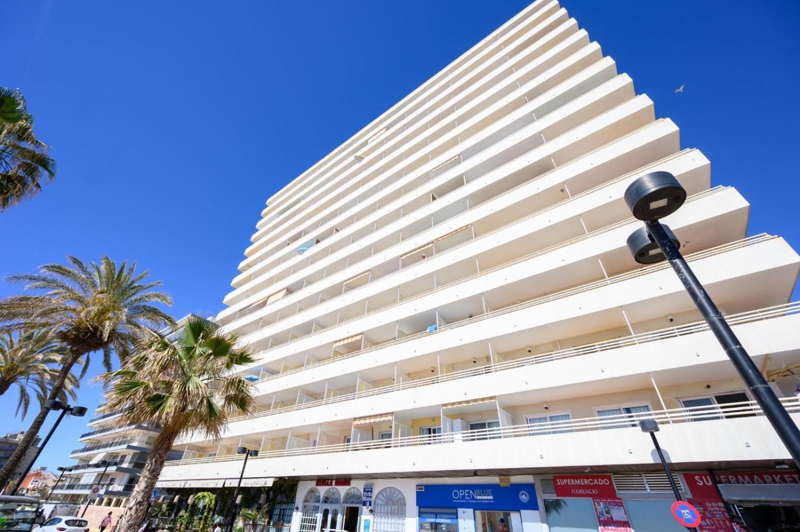 Апартаменти Stella Maris - Amazing Frontal Sea Views With Pool & Terrace By 10Tosea Фуенхірола Екстер'єр фото