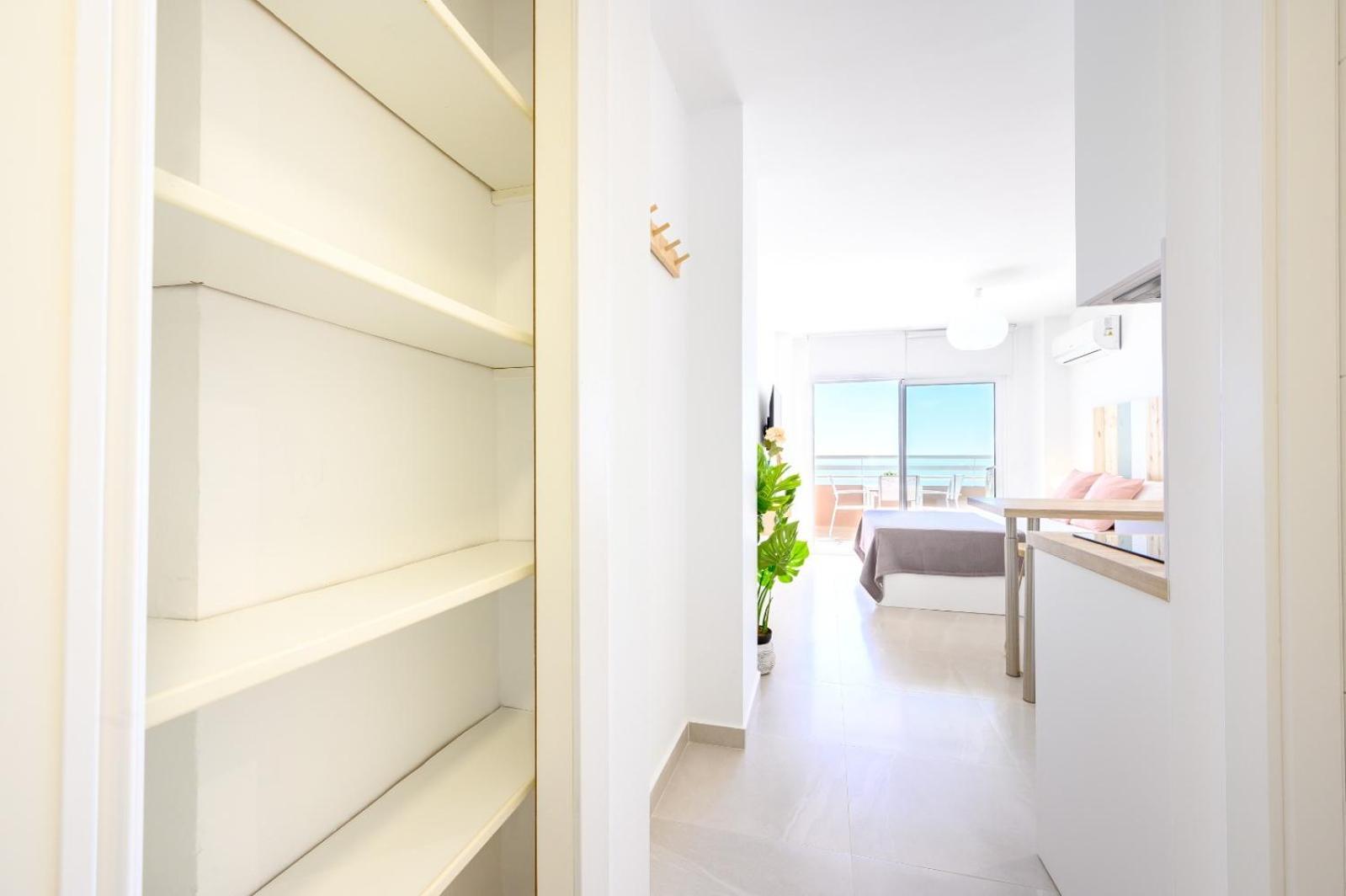 Апартаменти Stella Maris - Amazing Frontal Sea Views With Pool & Terrace By 10Tosea Фуенхірола Екстер'єр фото